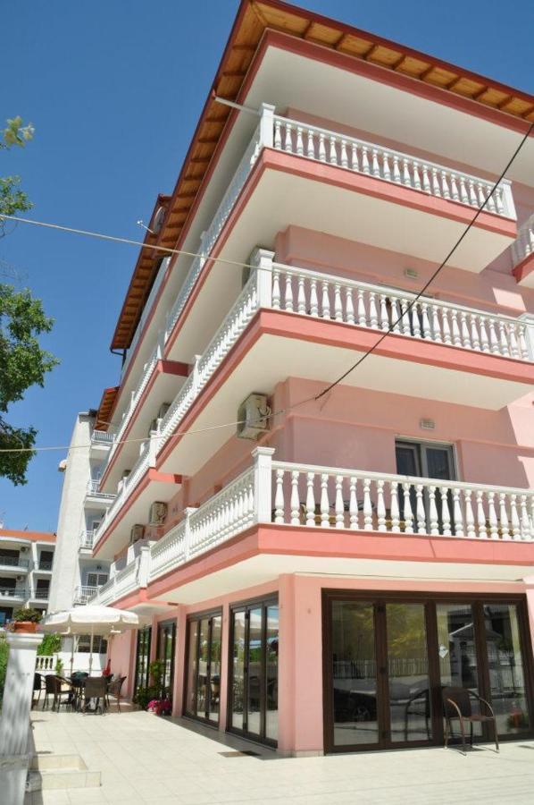 Hotel Louiza Paralía Exteriör bild