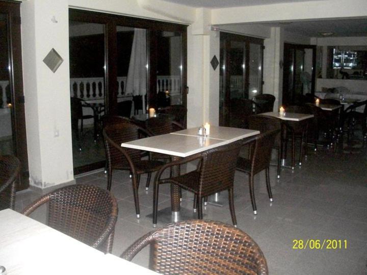 Hotel Louiza Paralía Exteriör bild